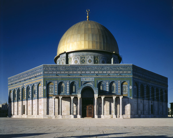 S0032510 Dome of the Rock. Exterior view. Completed in 691 CE. Islamic, Umayyad Caliphate. Image licenced to Brandie Ratliff The Metropolitan Museum of Art by Brandie Ratliff Usage : - 3000 X 3000 pixels (Letter Size, A4) © Scala / Art Resource